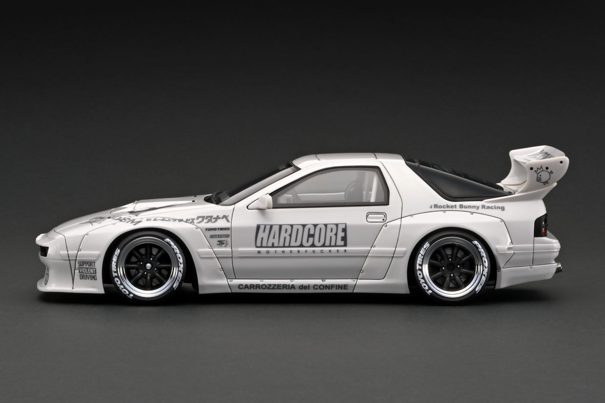 IG2918 PANDEM RX-7 (FC3S) White With 13B Engine – ignition model