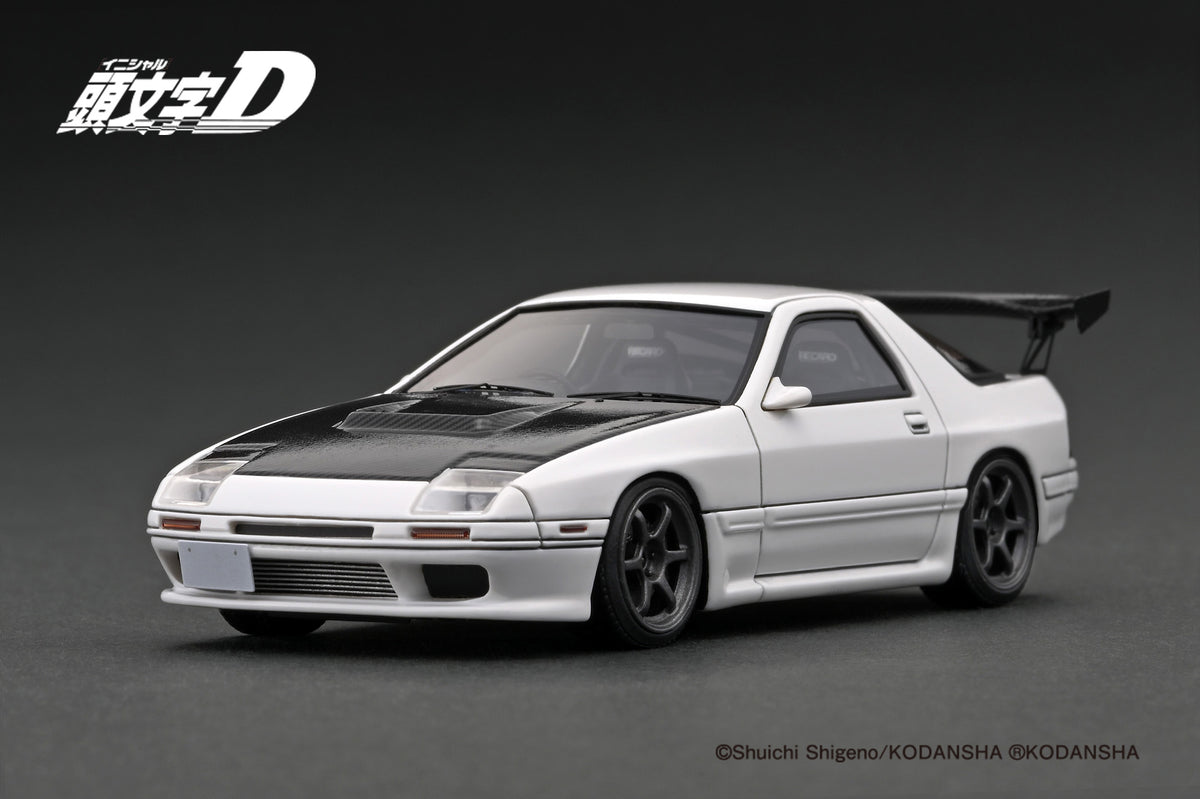 IG2878 INITIAL D Mazda Savanna RX-7 Infini (FC3S) White With Mr