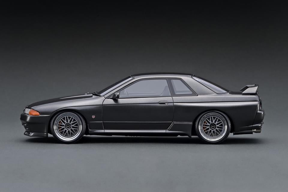 IG2165 Nissan Skyline GT-R NISMO (BNR32) Gun Metallic IG2165 Nissan Skyline GT-R NISMO (BNR32) Gun Metallic