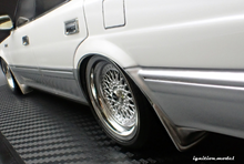 IG3732 TOYOTA CROWN Royal Saloon G (130) Pearl White/Silver --- PREORDER (delivery in Q2 2026)
