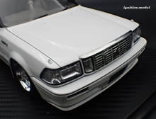IG3735 TOYOTA CROWN Royal Saloon G (130) White --- PREORDER (delivery in Q2 2026)