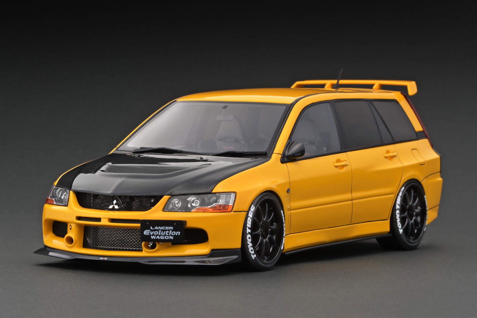 Ignition Model 1:43 Mitsubishi Lancer Evolution X (CZ4A) in Gold