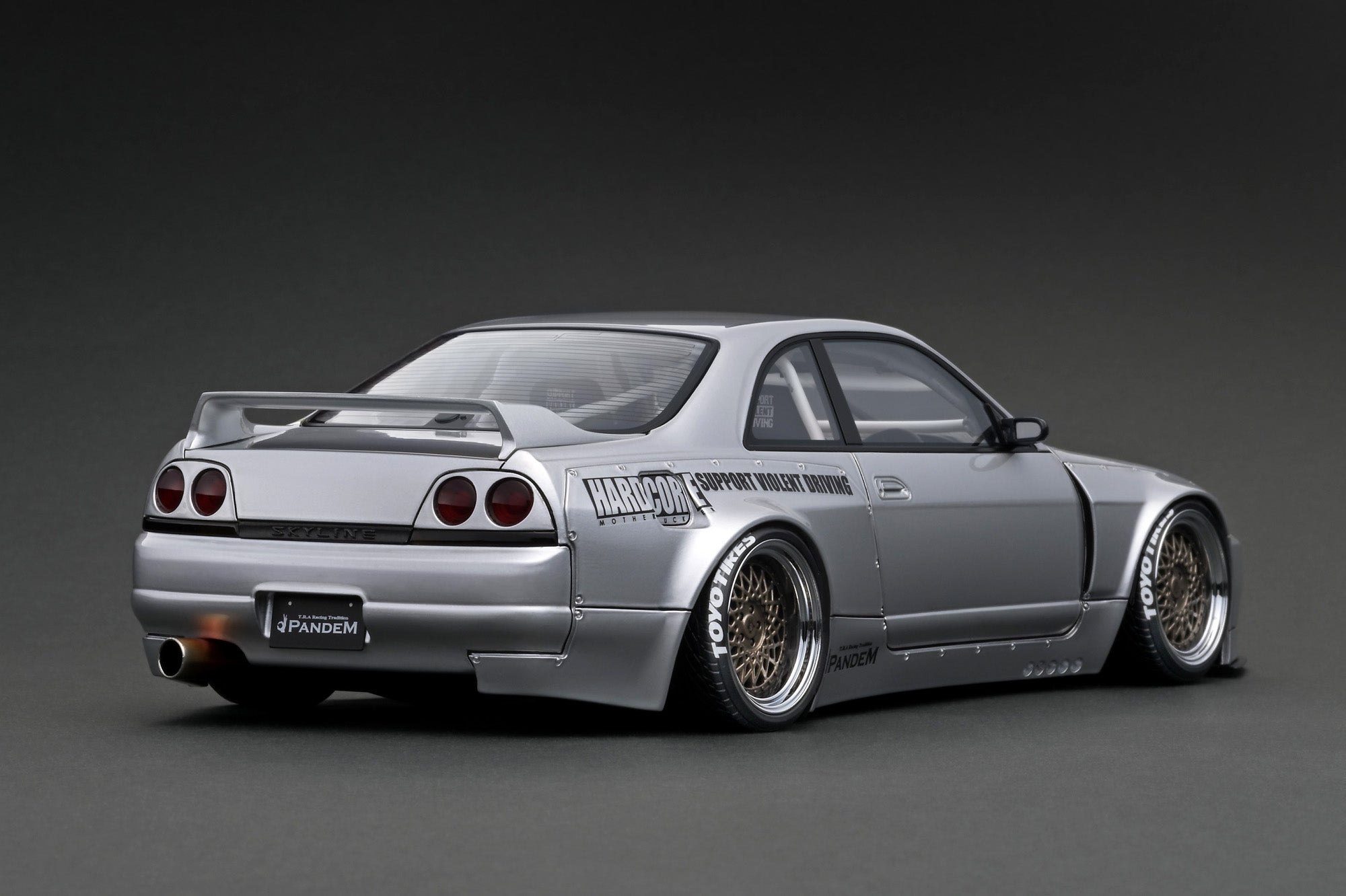 IG3031 PANDEM GT-R (BCNR33) Silver With RB26 engine – ignition model