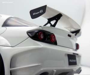 IG3175 Mazda RX-8 (SE3P) RE Amemiya White --- PREORDER (delivery in Q2-Q3 2024)