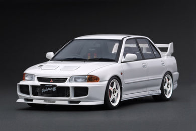 IG3549 Mitsubishi Lancer Evolution III GSR (CE9A) White