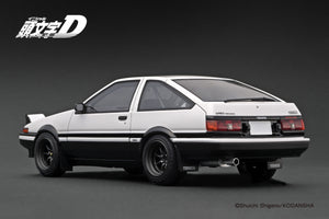 IG3659 INITIAL D Toyota Sprinter Trueno 3Dr  GT Apex(AE86) White/Black With Mr.Bunta Fujiwara --- PREORDER (delivery in Q1 2025)