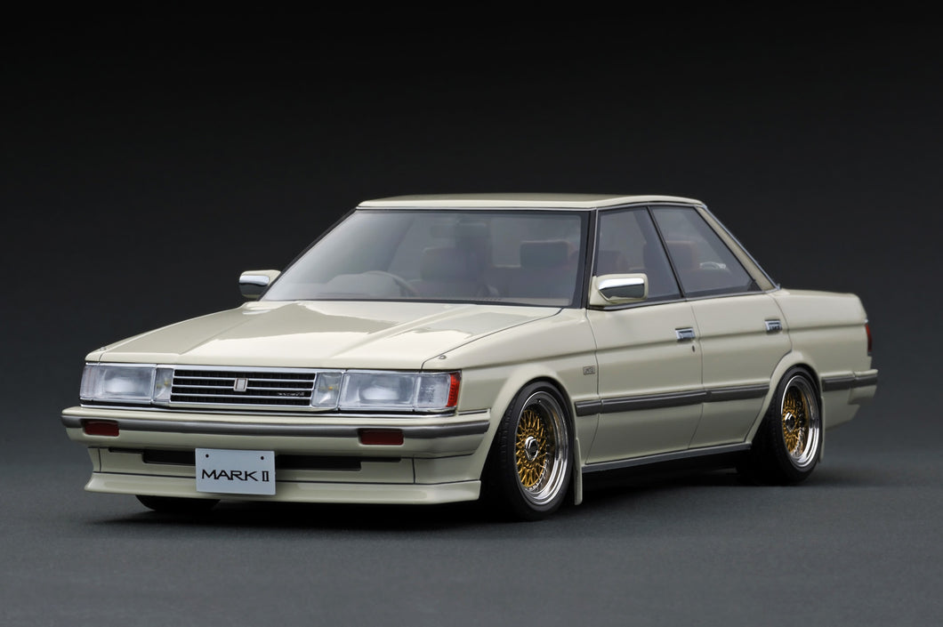 IG3822 Toyota Mark II Grande Limited (GX71) Pearl White --- PREORDER (delivery in Q4 2025)