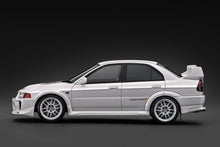 IG4018 Mitsubishi LANCER EVOLUTION V (CP9A) White With Engine --- PREORDER (delivery in Q1-Q2 2027)