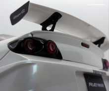 IG3174 Mazda RX-8 (SE3P) RE Amemiya Pearl White With 13B Engine --- PREORDER (delivery in end Dec 2024)