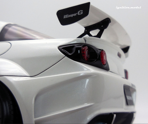 IG3174 Mazda RX-8 (SE3P) RE Amemiya Pearl White With 13B Engine --- PREORDER (delivery in end Dec 2024)