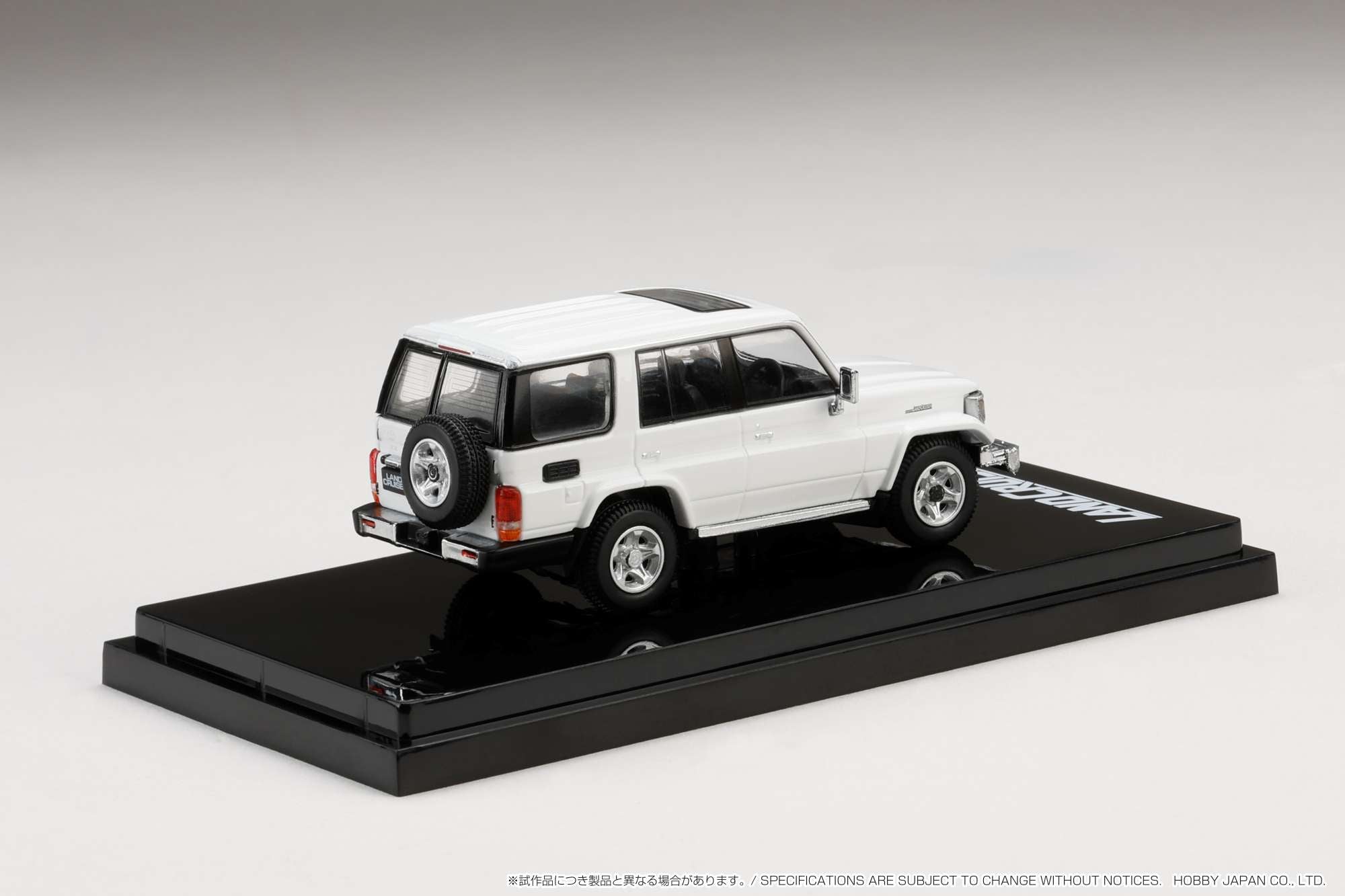 Hobby Japan HJ642038BW Toyota LANDCRUISER 70 ZX 4DOOR '2001 WHITE 