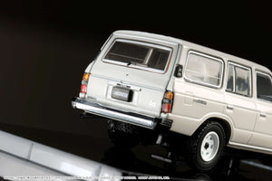 Hobby Japan HJ643039AW Toyota LANDCRUISER 60 GX 1981 WHITE (033)
