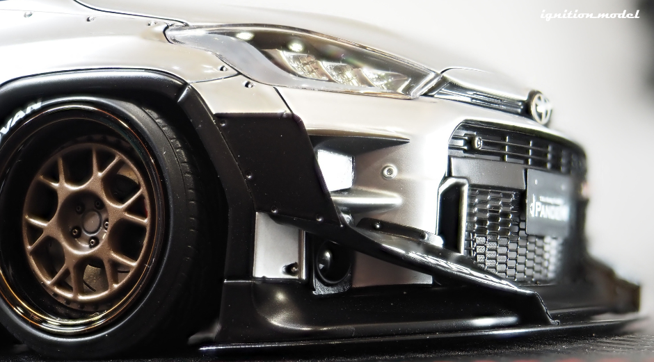 ミニカー PANDEM GR YARIS (4BA) Silver With Engine 1/18 Ignition ミニカー PANDEM GR YARIS (4BA) Silver With Engine 1/18 Ignition