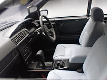 IG3902  NISSAN GLORIA CIMA (Y31) Light Blue --- PREORDER (delivery in Q3 2026)