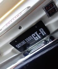 IG4033 Nissan Skyline 2000 GT-R (KPGC10) White Ivory --- PREORDER (delivery in Q3 2026)