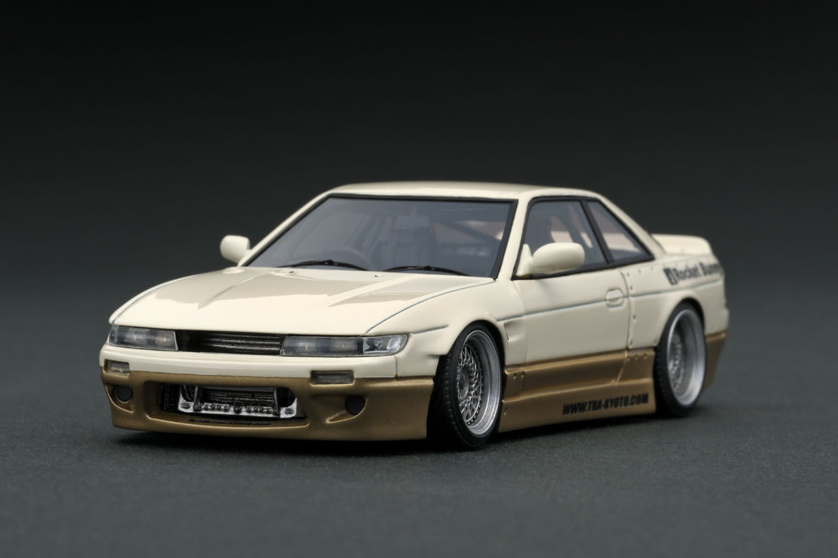 IG1181 Rocket Bunny S13 V1 White/Gold – ignition model