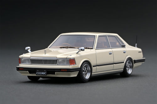 IG1451 Nissan Cedric (P430) 4Door Hardtop 280E Brougham  White ※Spork-Wheel