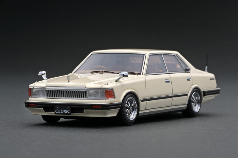 1/18 Nissan Cedric Brougham（330）White IG1451 Nissan Cedric (P430) 4Door Hardtop 280E Brougham White