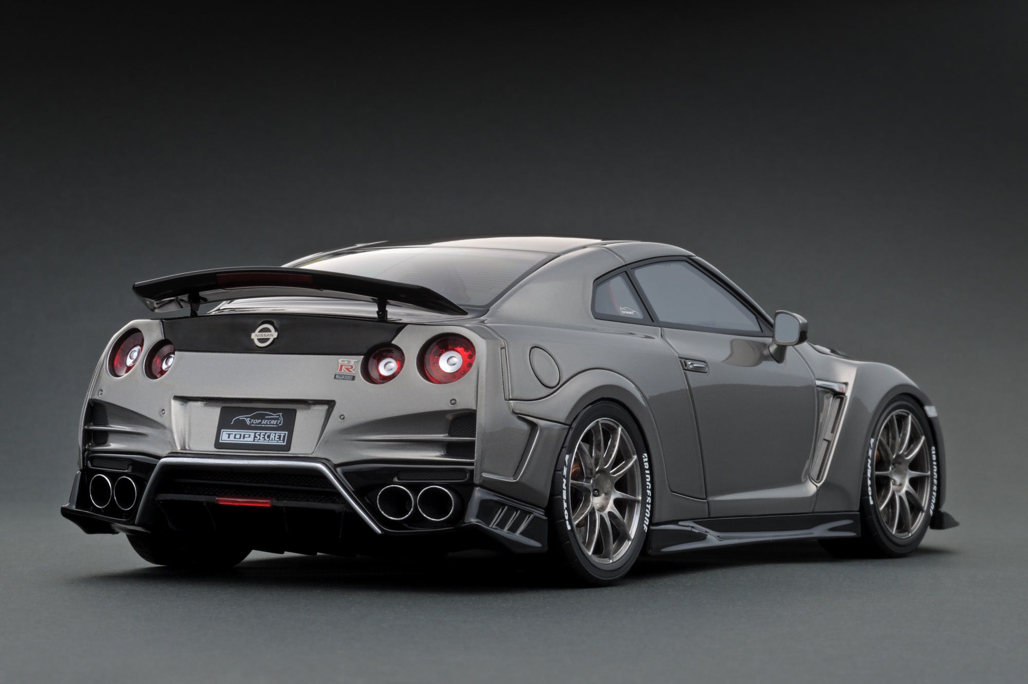 IG1533 TOP SECRET GT-R (R35) Gun Metallic – ignition model