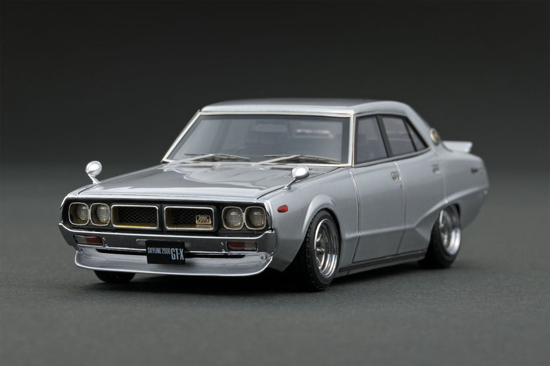 IG1573 Nissan Skyline 2000 GT-X (GC110) Silver – ignition model