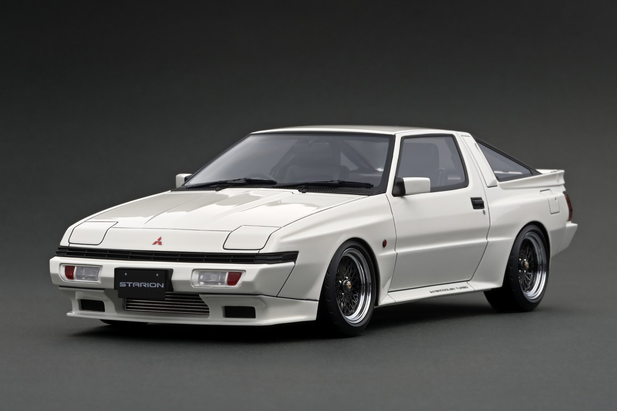 Starreon IG1793 Mitsubishi STARION 2600 GSR-VR (E-A187A) White – ignition model