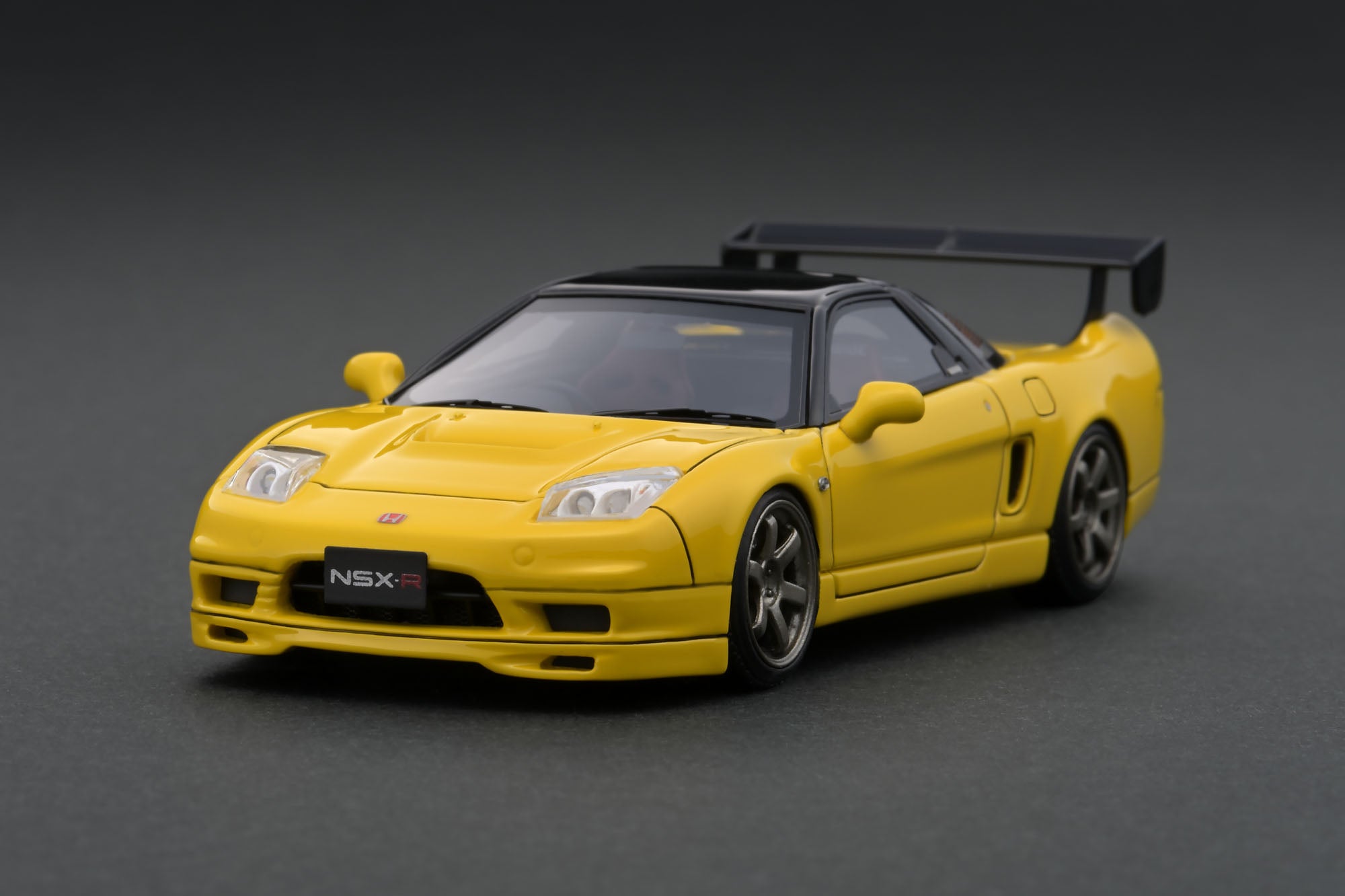 IG1902 Honda NSX-R (NA2) Yellow – ignition model