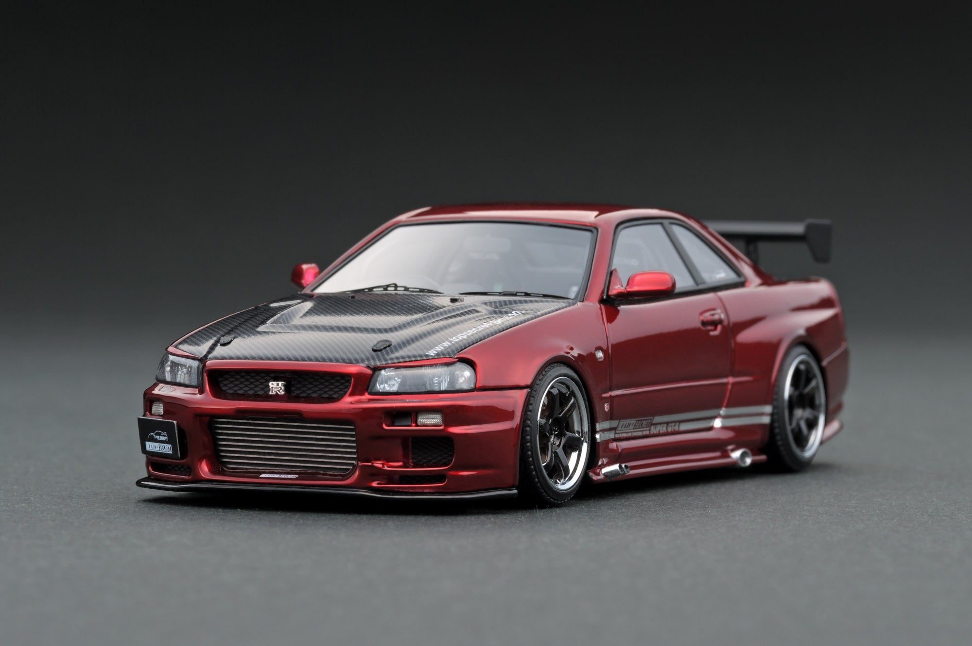イグニッションモデル　TOP SECRET GT-R (BNR34) イグニッションモデル 1/18 ニッサン TOP シークレット 34GT-R