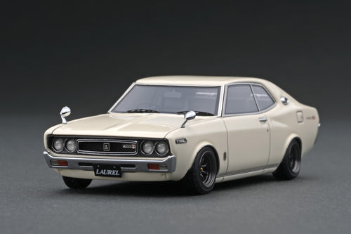 IG1905 Nissan Laurel 2000SGX (C130)  White