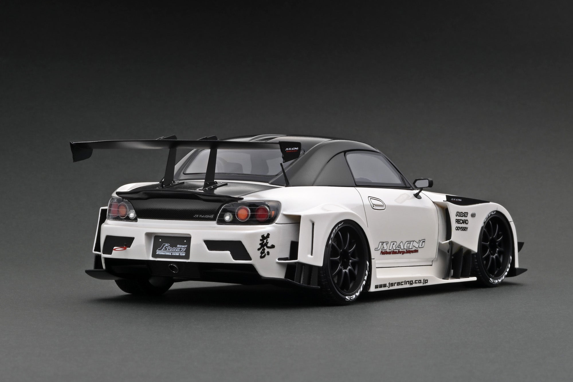 IG2010 J'S RACING S2000 (AP1) Pearl White – ignition model