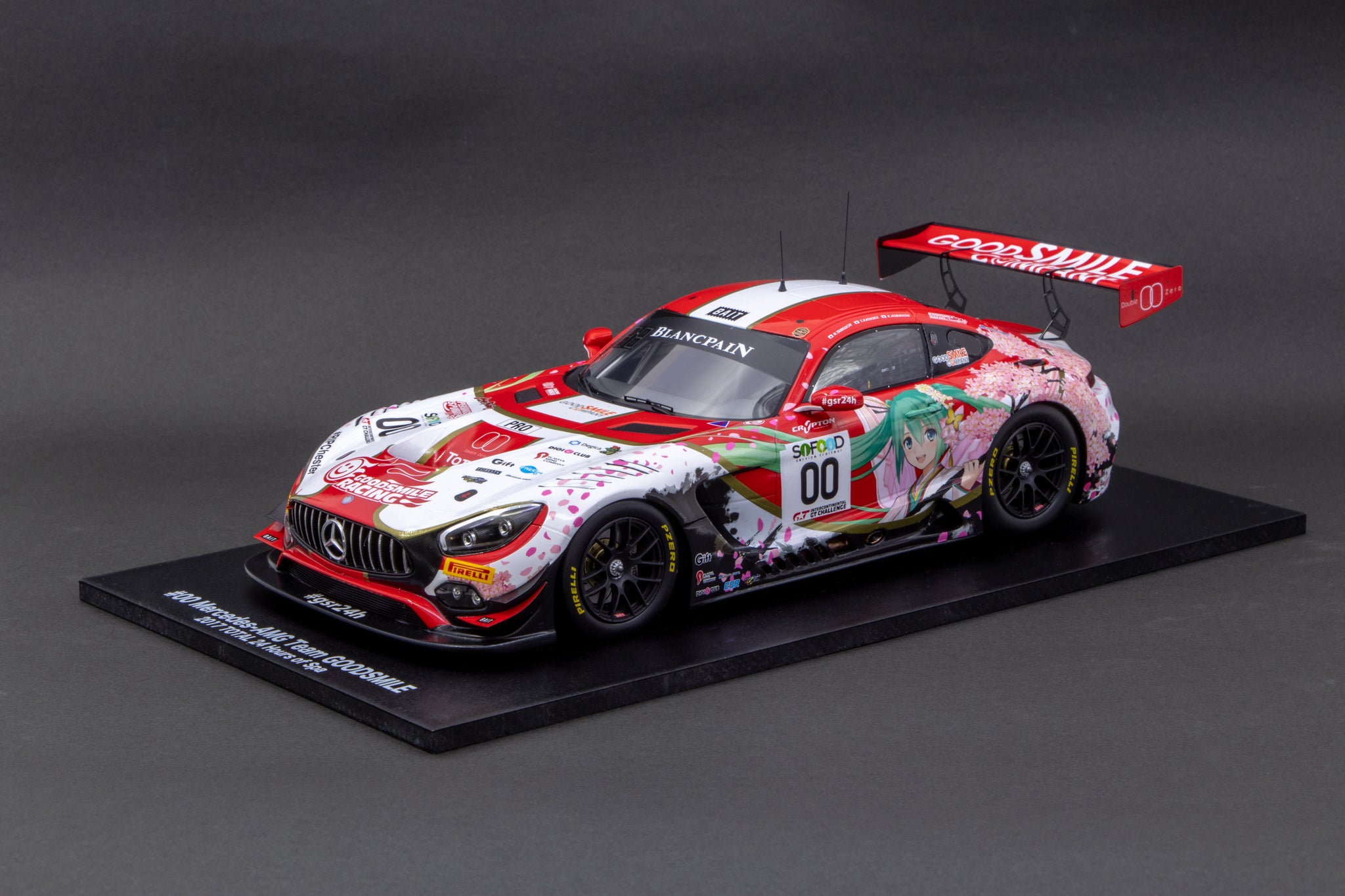 Good Smile Racing GR84260 GOOD SMILE HATSUNE MIKU AMG 2017 SPA24H ver ...