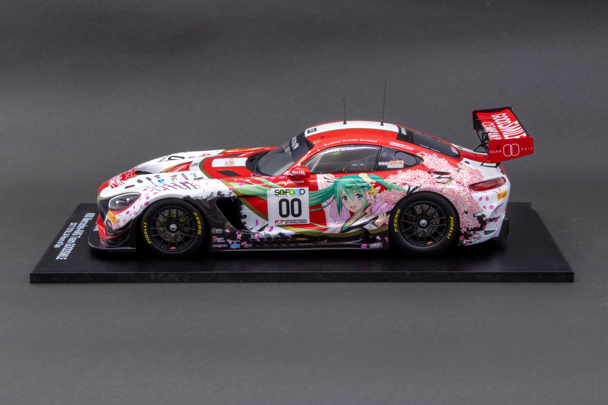 Good Smile Racing GR84260 GOOD SMILE HATSUNE MIKU AMG 2017 SPA24H ver ...