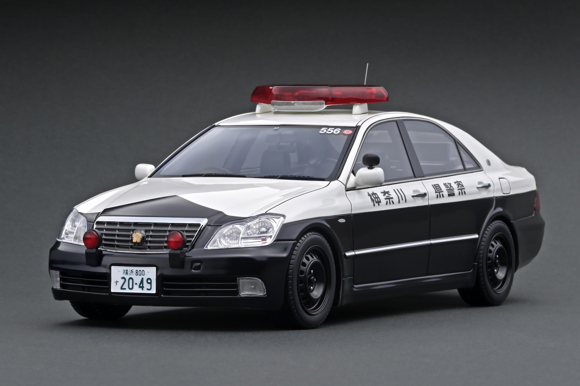 ignition model 1/43 トヨタ Crown (GRS180) 神奈川県警高速道路 交通