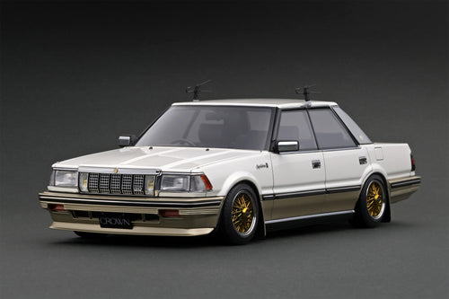 IG2059 Toyota Crown (120) 3.0 Royal Saloon G  Pearl White/Gold