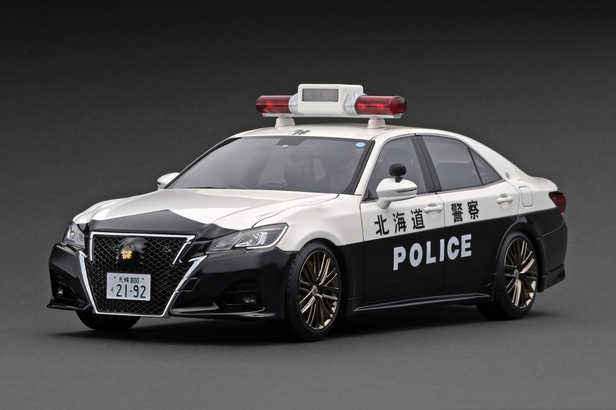 IG2192 Toyota Crown (GRS214) Hokkaido Police Traffic Police