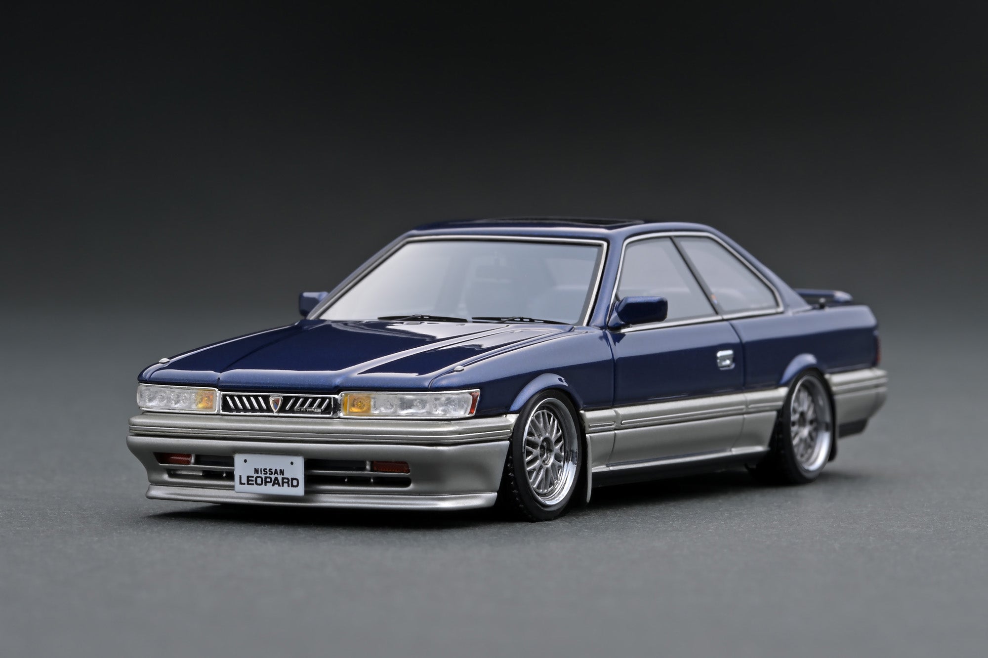 【IG MODEL】日産 レパード 3.0 Ultima (F31) Gold ignition model / JDM scale model car brand from Japan | The