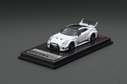 IG2380  LB-Silhouette WORKS GT Nissan 35GT-RR  Matte Pearl White