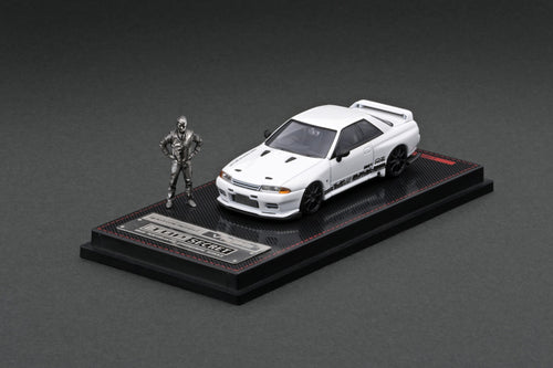 IG2389 TOP SECRET GT-R (VR32) White With Smokey Nagata metal figurine