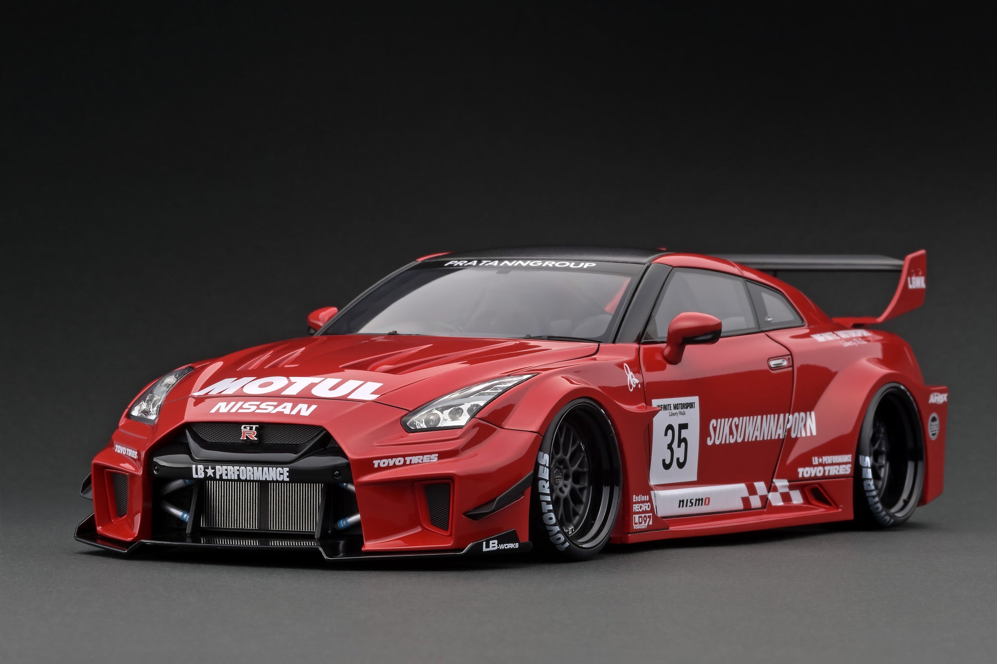 IG2444 LB-Silhouette WORKS GT Nissan 35GT-RR Red – ignition model