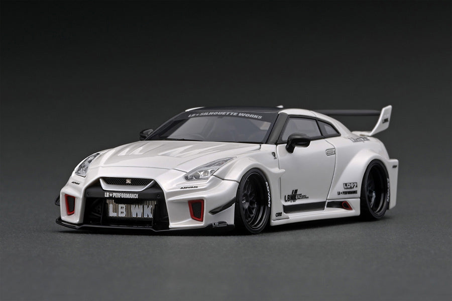 IG2541 LB-Silhouette WORKS GT Nissan 35GT-RR  White